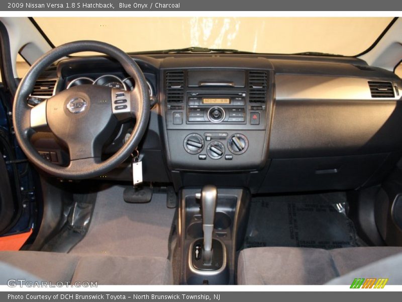 Blue Onyx / Charcoal 2009 Nissan Versa 1.8 S Hatchback