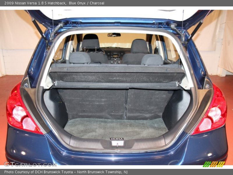 Blue Onyx / Charcoal 2009 Nissan Versa 1.8 S Hatchback