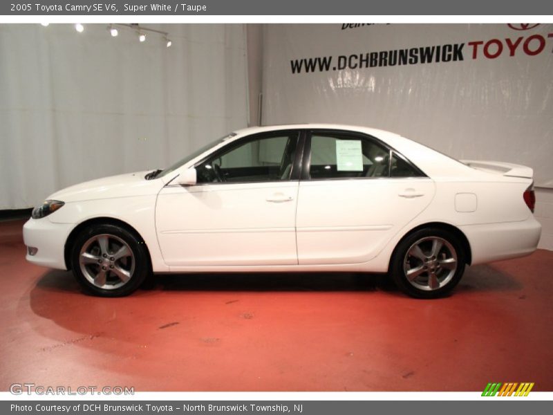 Super White / Taupe 2005 Toyota Camry SE V6