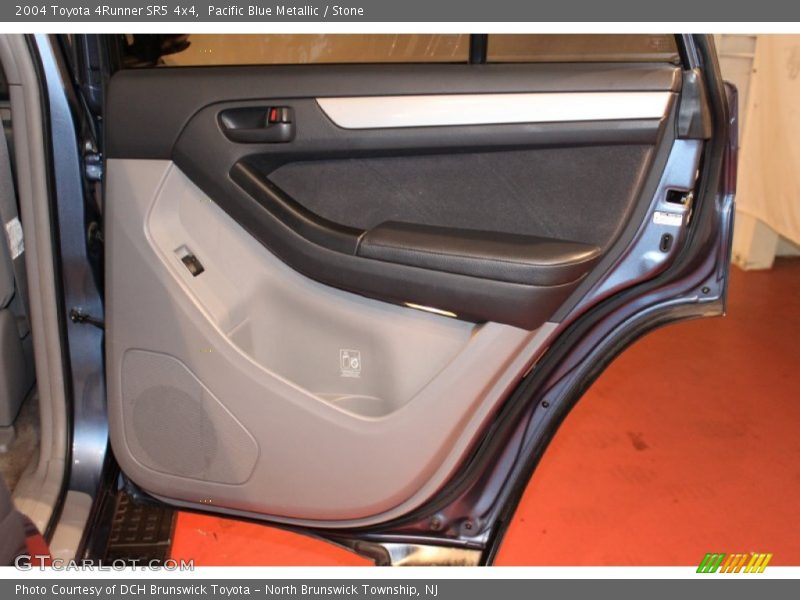 Pacific Blue Metallic / Stone 2004 Toyota 4Runner SR5 4x4