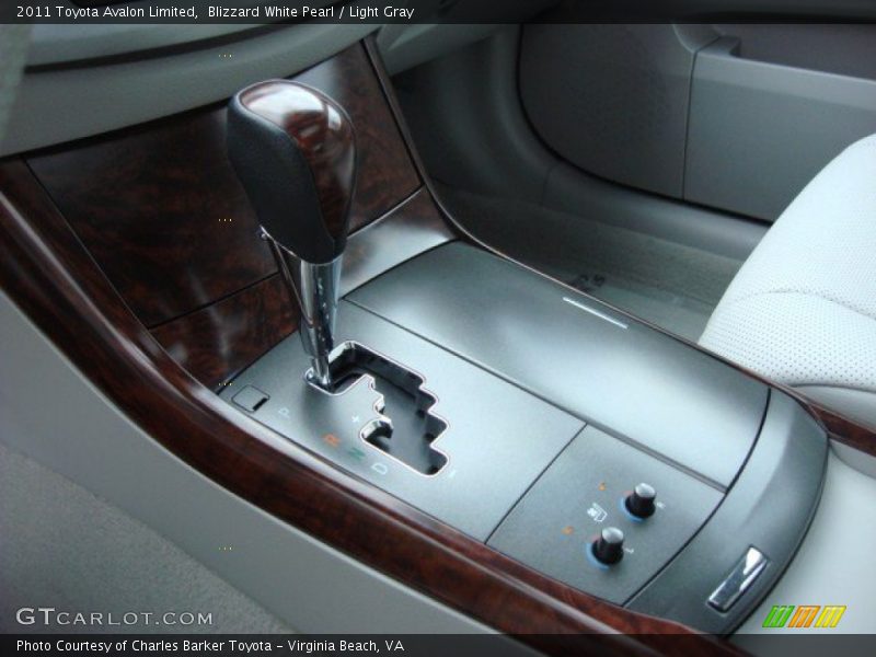 Blizzard White Pearl / Light Gray 2011 Toyota Avalon Limited