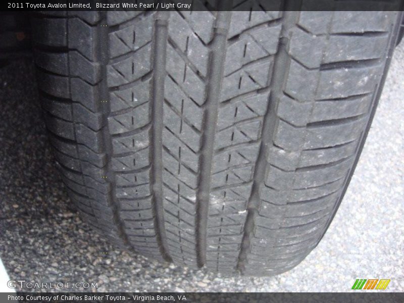 Blizzard White Pearl / Light Gray 2011 Toyota Avalon Limited