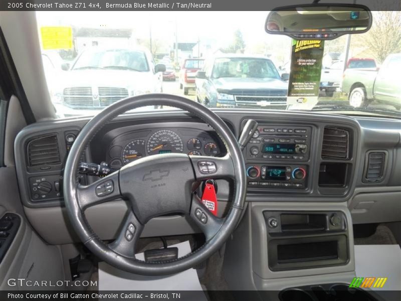 Dashboard of 2005 Tahoe Z71 4x4