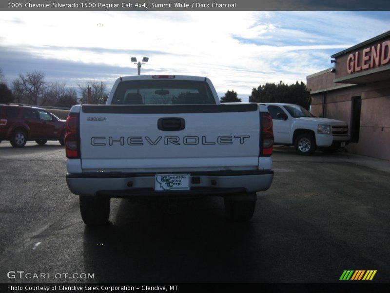 Summit White / Dark Charcoal 2005 Chevrolet Silverado 1500 Regular Cab 4x4