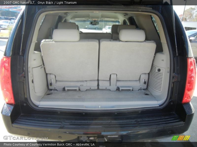 Onyx Black / Light Titanium 2007 GMC Yukon SLT