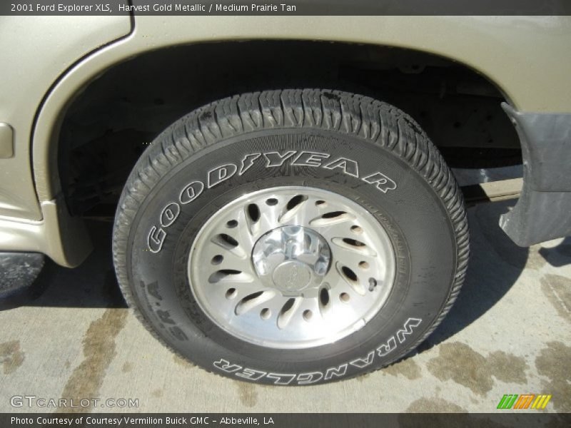 Harvest Gold Metallic / Medium Prairie Tan 2001 Ford Explorer XLS
