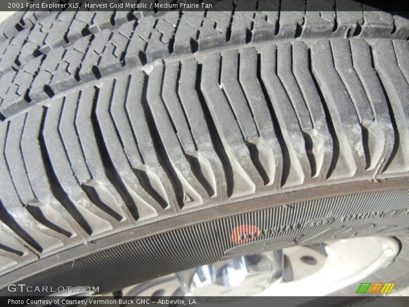 Harvest Gold Metallic / Medium Prairie Tan 2001 Ford Explorer XLS