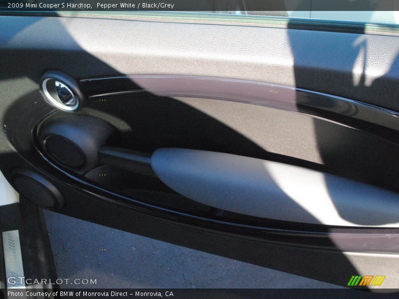 Pepper White / Black/Grey 2009 Mini Cooper S Hardtop