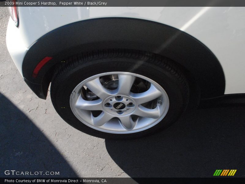 Pepper White / Black/Grey 2009 Mini Cooper S Hardtop