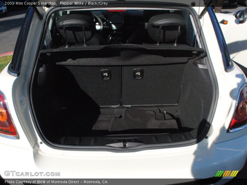 Pepper White / Black/Grey 2009 Mini Cooper S Hardtop