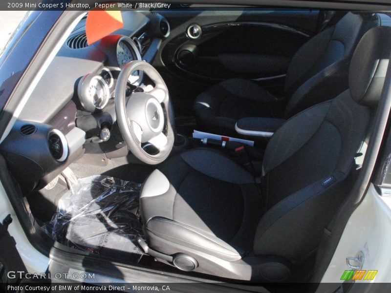 Pepper White / Black/Grey 2009 Mini Cooper S Hardtop