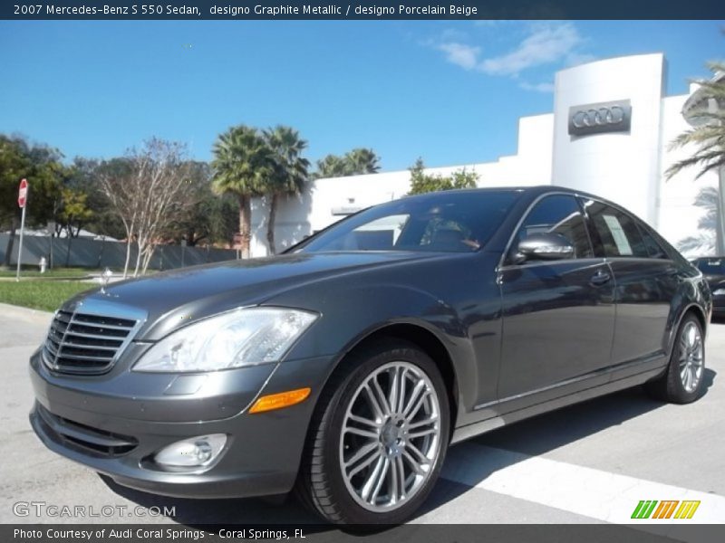 Front 3/4 View of 2007 S 550 Sedan