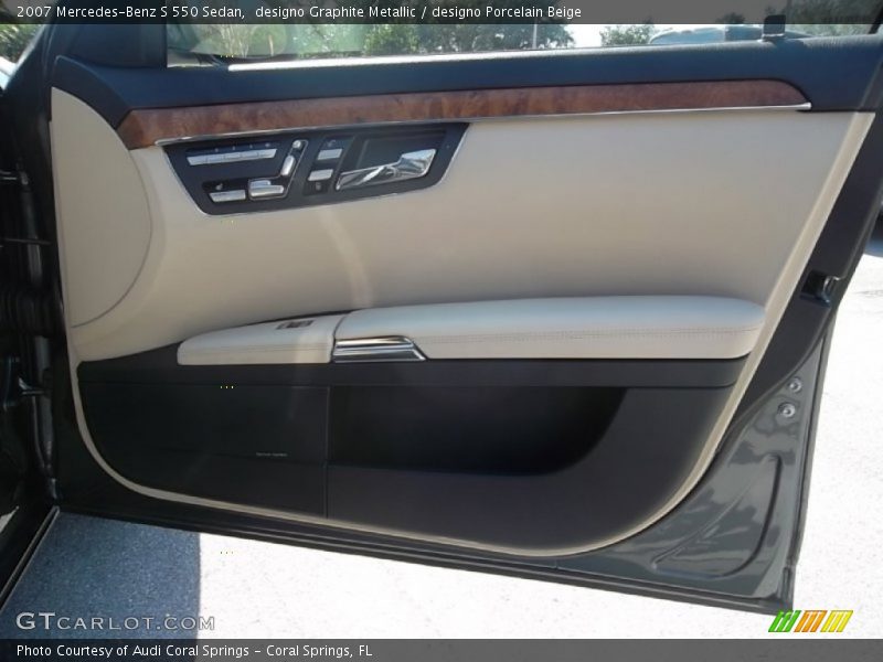 designo Graphite Metallic / designo Porcelain Beige 2007 Mercedes-Benz S 550 Sedan