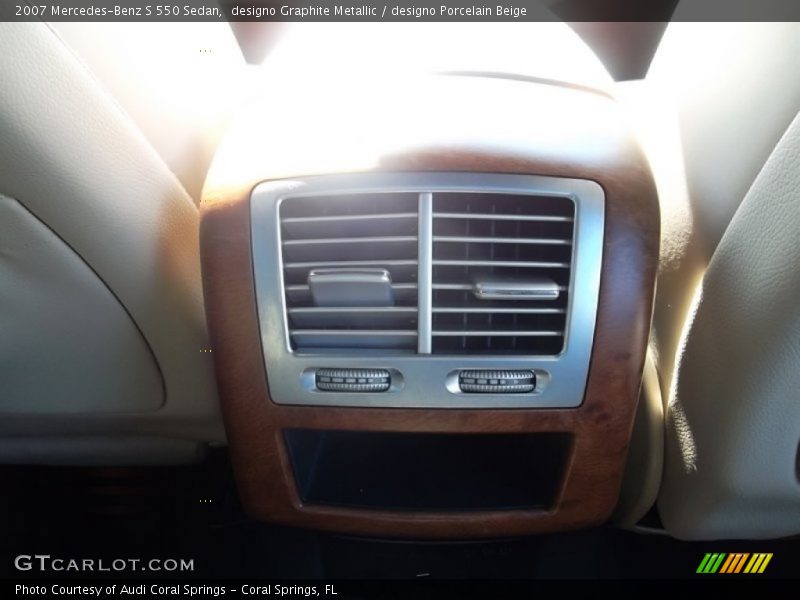 designo Graphite Metallic / designo Porcelain Beige 2007 Mercedes-Benz S 550 Sedan