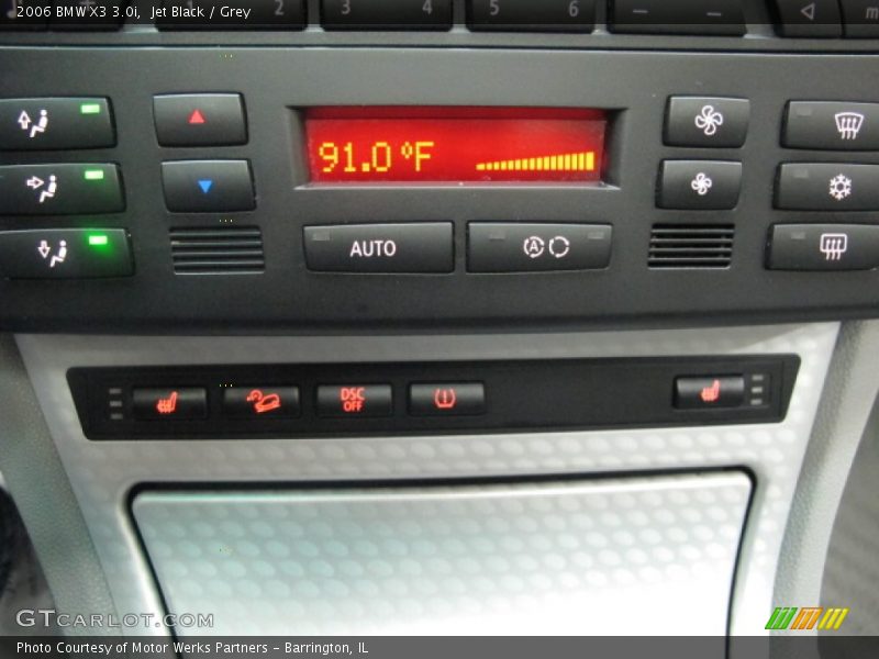 Controls of 2006 X3 3.0i