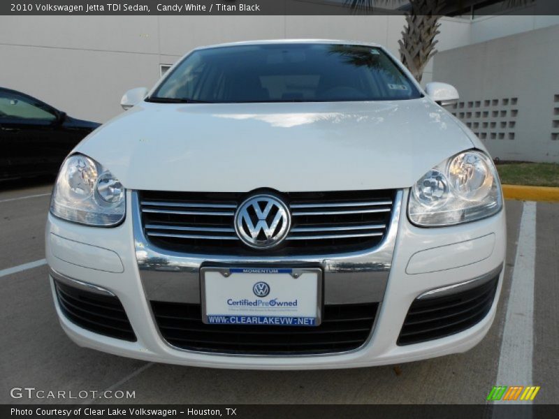 Candy White / Titan Black 2010 Volkswagen Jetta TDI Sedan