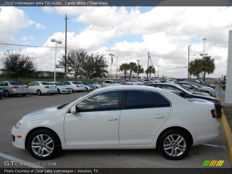 Candy White / Titan Black 2010 Volkswagen Jetta TDI Sedan