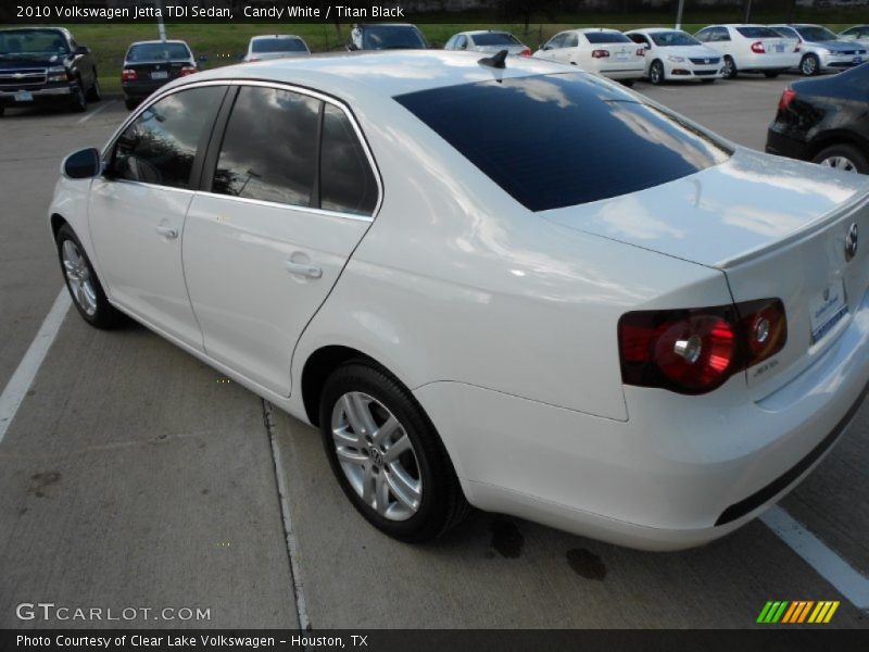 Candy White / Titan Black 2010 Volkswagen Jetta TDI Sedan