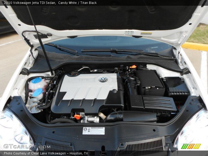 Candy White / Titan Black 2010 Volkswagen Jetta TDI Sedan