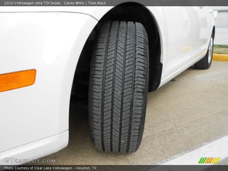 Candy White / Titan Black 2010 Volkswagen Jetta TDI Sedan