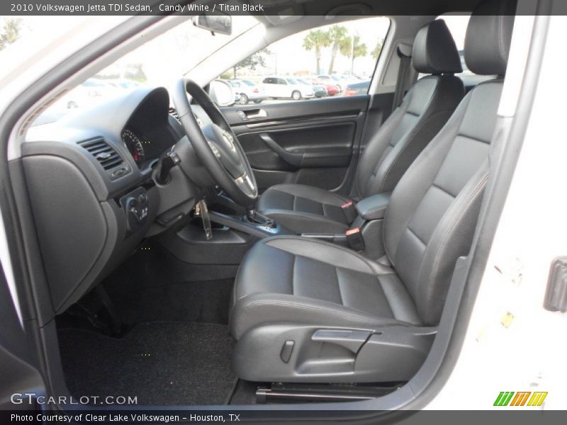 Candy White / Titan Black 2010 Volkswagen Jetta TDI Sedan