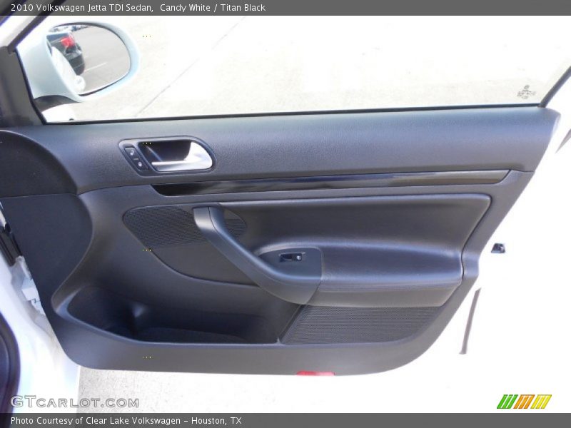 Candy White / Titan Black 2010 Volkswagen Jetta TDI Sedan
