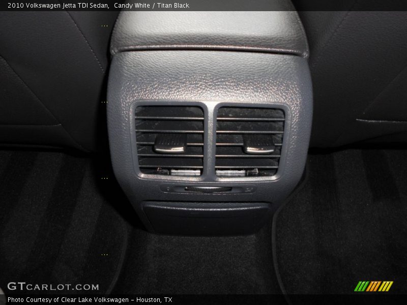 Candy White / Titan Black 2010 Volkswagen Jetta TDI Sedan