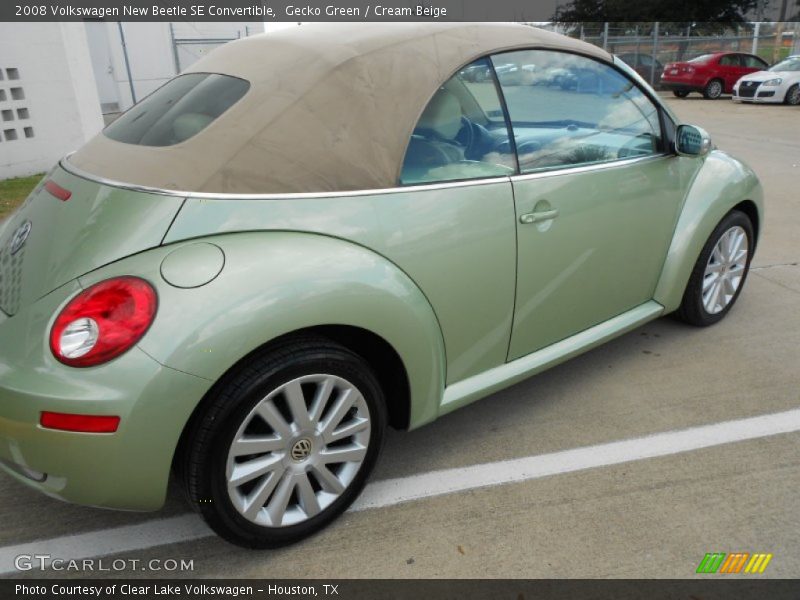 Gecko Green / Cream Beige 2008 Volkswagen New Beetle SE Convertible