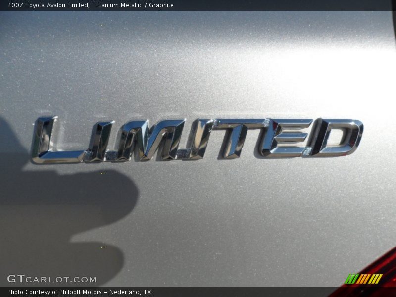 Titanium Metallic / Graphite 2007 Toyota Avalon Limited