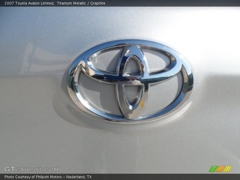 Titanium Metallic / Graphite 2007 Toyota Avalon Limited