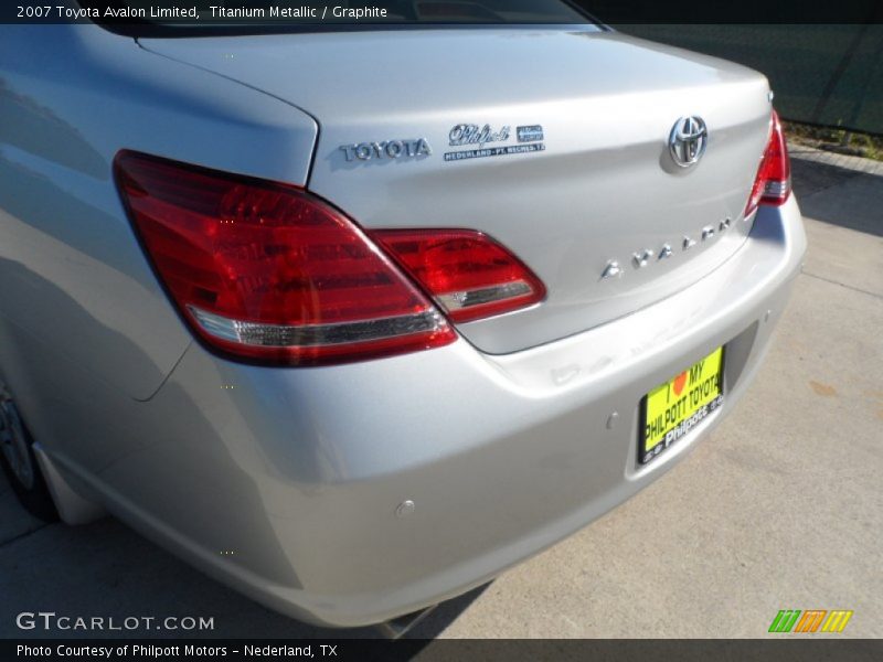 Titanium Metallic / Graphite 2007 Toyota Avalon Limited