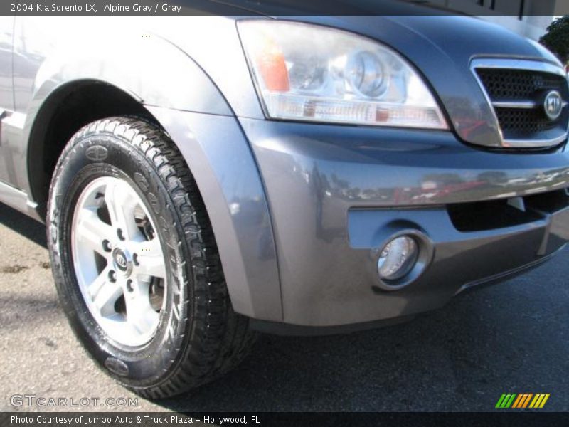 Alpine Gray / Gray 2004 Kia Sorento LX