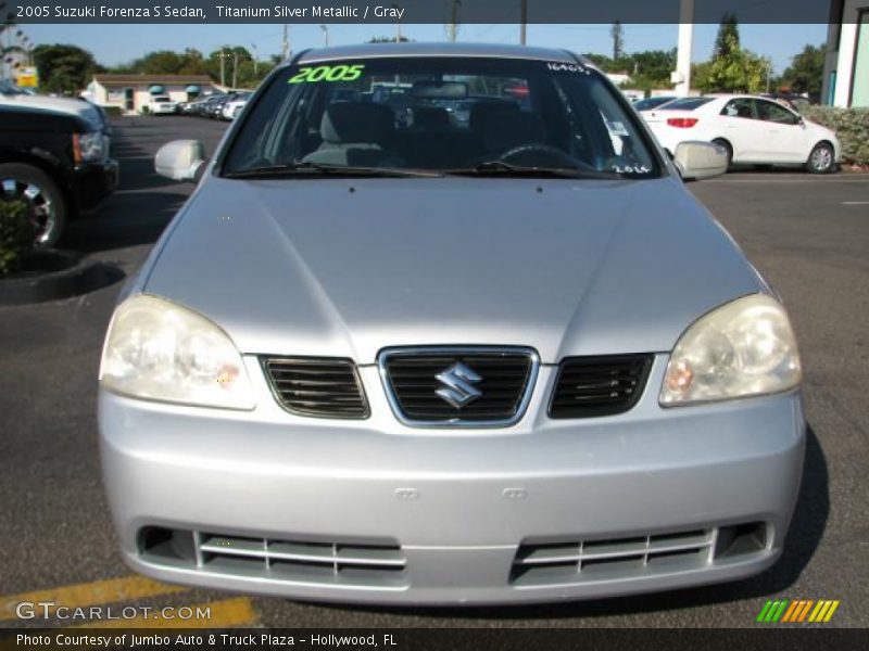 Titanium Silver Metallic / Gray 2005 Suzuki Forenza S Sedan