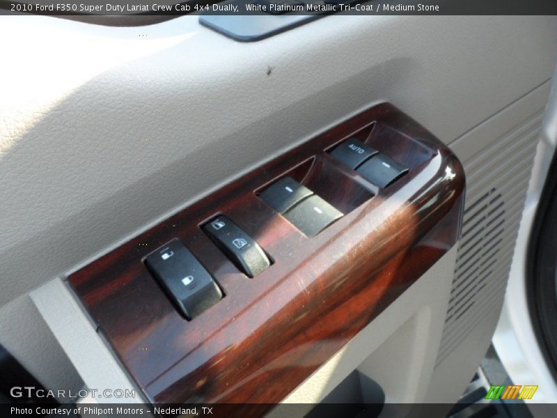 White Platinum Metallic Tri-Coat / Medium Stone 2010 Ford F350 Super Duty Lariat Crew Cab 4x4 Dually