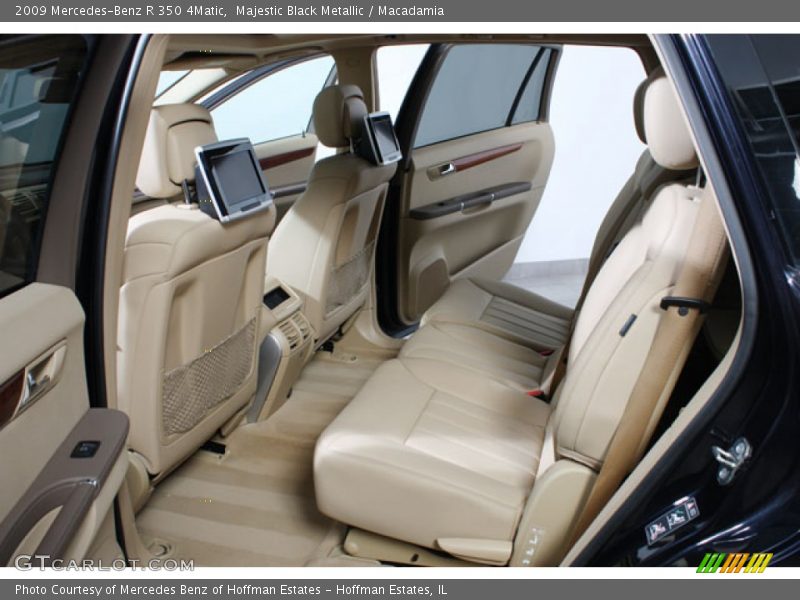  2009 R 350 4Matic Macadamia Interior