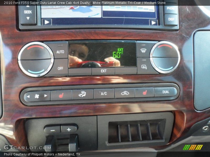 Controls of 2010 F350 Super Duty Lariat Crew Cab 4x4 Dually
