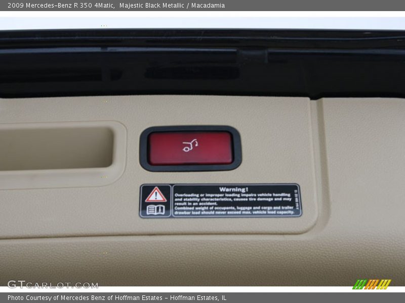 Majestic Black Metallic / Macadamia 2009 Mercedes-Benz R 350 4Matic