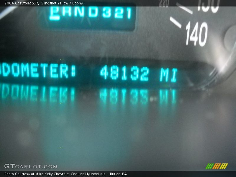Slingshot Yellow / Ebony 2004 Chevrolet SSR