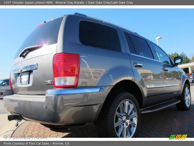 Mineral Gray Metallic / Dark Slate Gray/Light Slate Gray 2007 Chrysler Aspen Limited HEMI