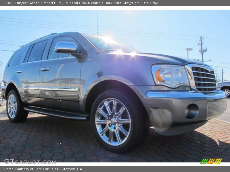Mineral Gray Metallic / Dark Slate Gray/Light Slate Gray 2007 Chrysler Aspen Limited HEMI