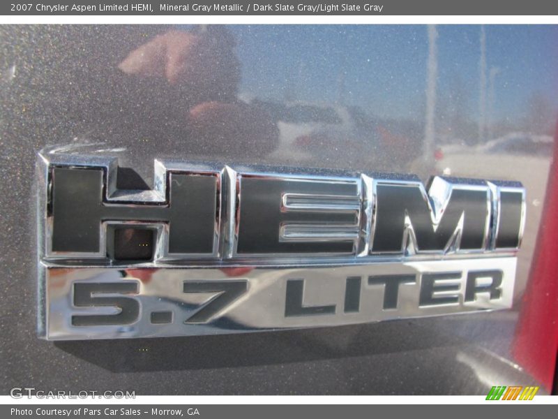 Mineral Gray Metallic / Dark Slate Gray/Light Slate Gray 2007 Chrysler Aspen Limited HEMI