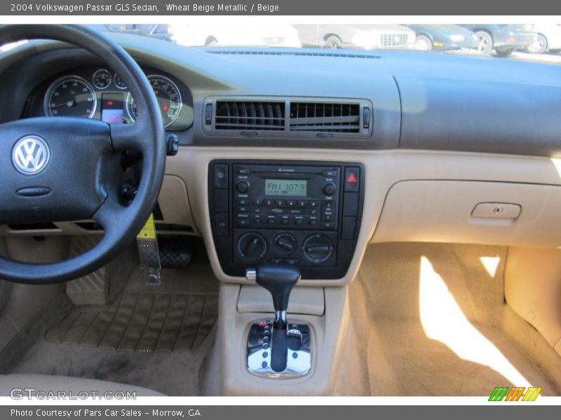 Wheat Beige Metallic / Beige 2004 Volkswagen Passat GLS Sedan