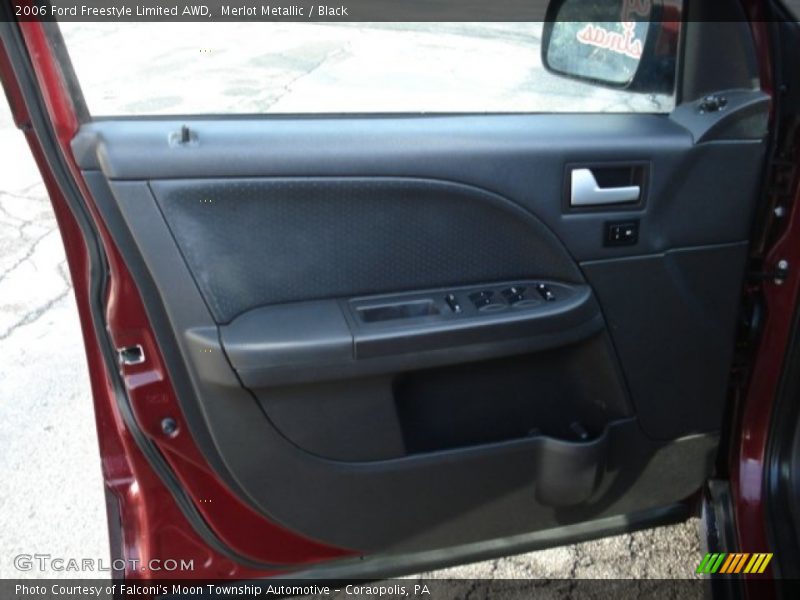 Merlot Metallic / Black 2006 Ford Freestyle Limited AWD