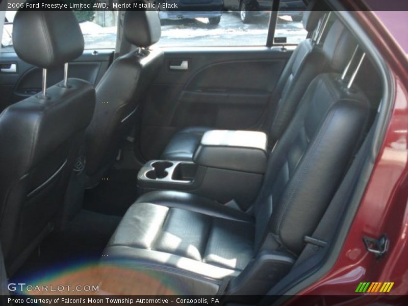 Merlot Metallic / Black 2006 Ford Freestyle Limited AWD