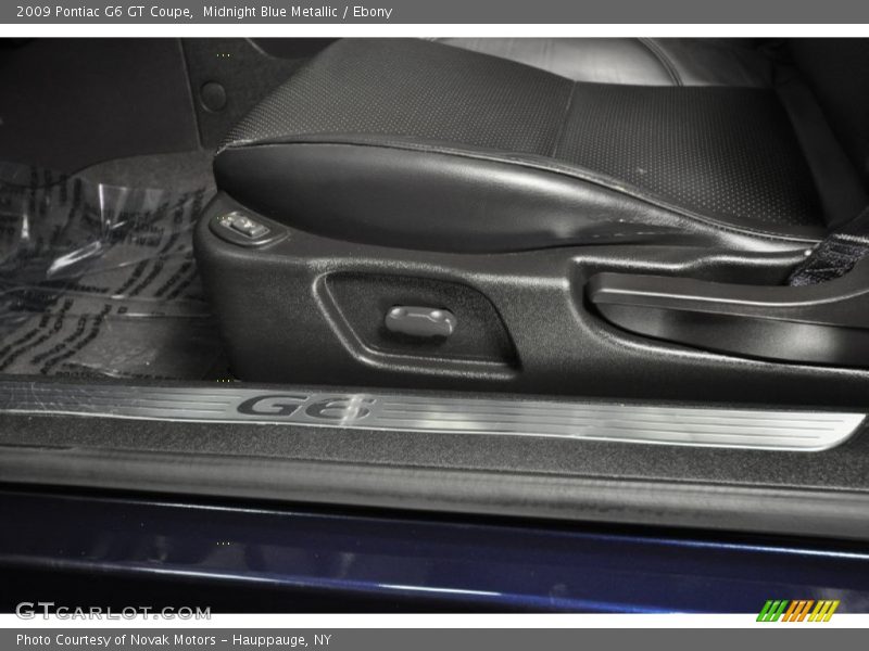 Midnight Blue Metallic / Ebony 2009 Pontiac G6 GT Coupe