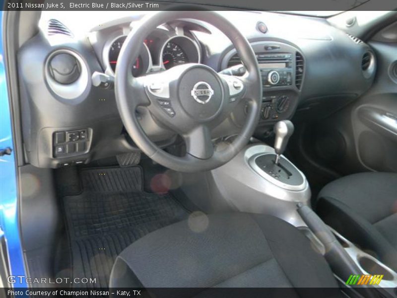 Electric Blue / Black/Silver Trim 2011 Nissan Juke S