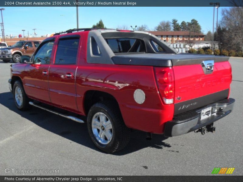 Victory Red / Medium Neutral Beige 2004 Chevrolet Avalanche 1500 4x4