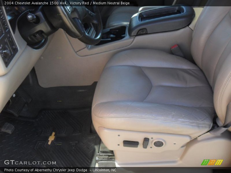 Victory Red / Medium Neutral Beige 2004 Chevrolet Avalanche 1500 4x4