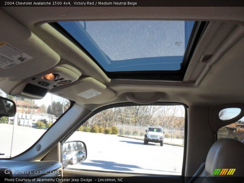 Victory Red / Medium Neutral Beige 2004 Chevrolet Avalanche 1500 4x4