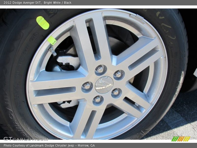 Bright White / Black 2012 Dodge Avenger SXT